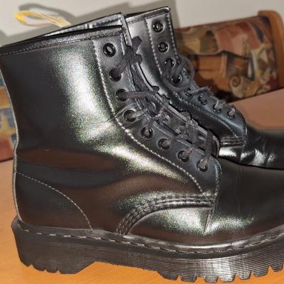 Dr. Martens Schuhe - thumb