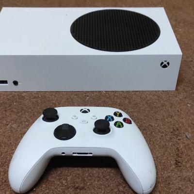 Xbox series s   weiß - thumb