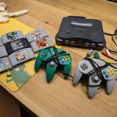 Nintendo 64 - thumb