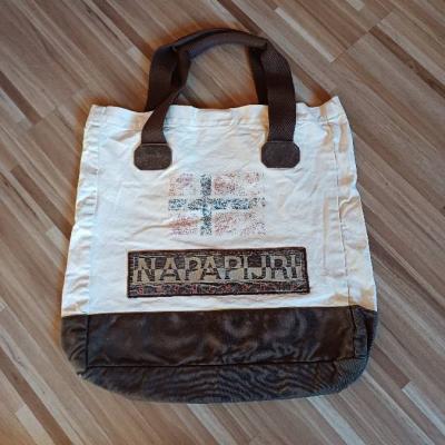 Napapijri Handtaschen je 30€ - thumb