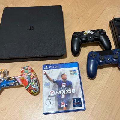 PlayStation 4 - guter gebrauchter Zustand - thumb