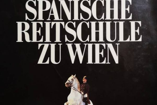 Bücher: Das Königreich des Pferdes + Die Spanische Reitschule zu Wien