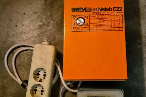 Spannungskonstanthalter IREM Ministab E22
