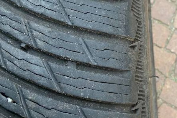 Satz Winterreifen Michelin 255/35-R20 97W