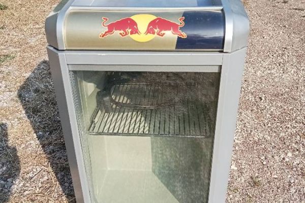 Red Bull Kühlschrank