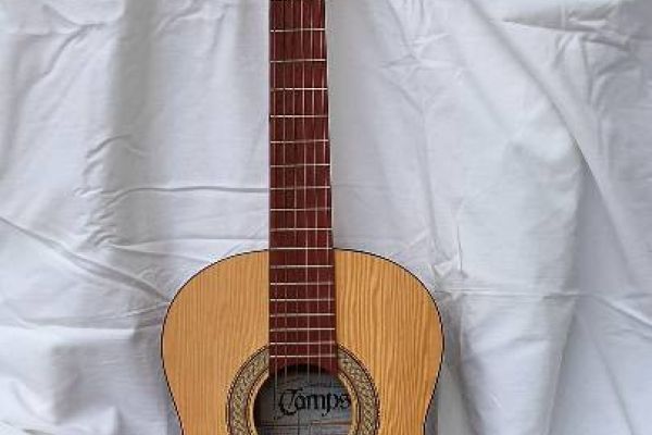 Kindergitarre / Chitarra per bambini