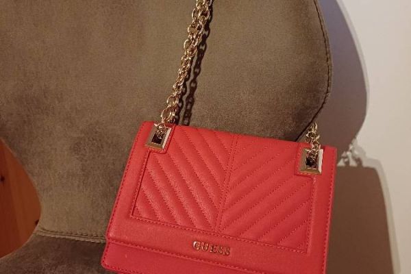 Handtasche von Guess