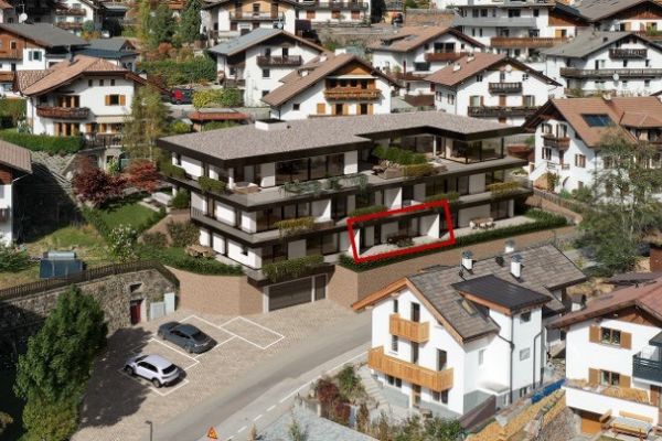 Moderne 4-Zimmer-Duplexwohnung mit Terrasse und Garten in Welschnofen