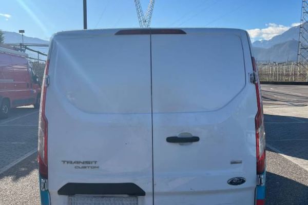 Verkaufe FORD TRANSIT COSTUM Lieferwagen 2,0D 130PS