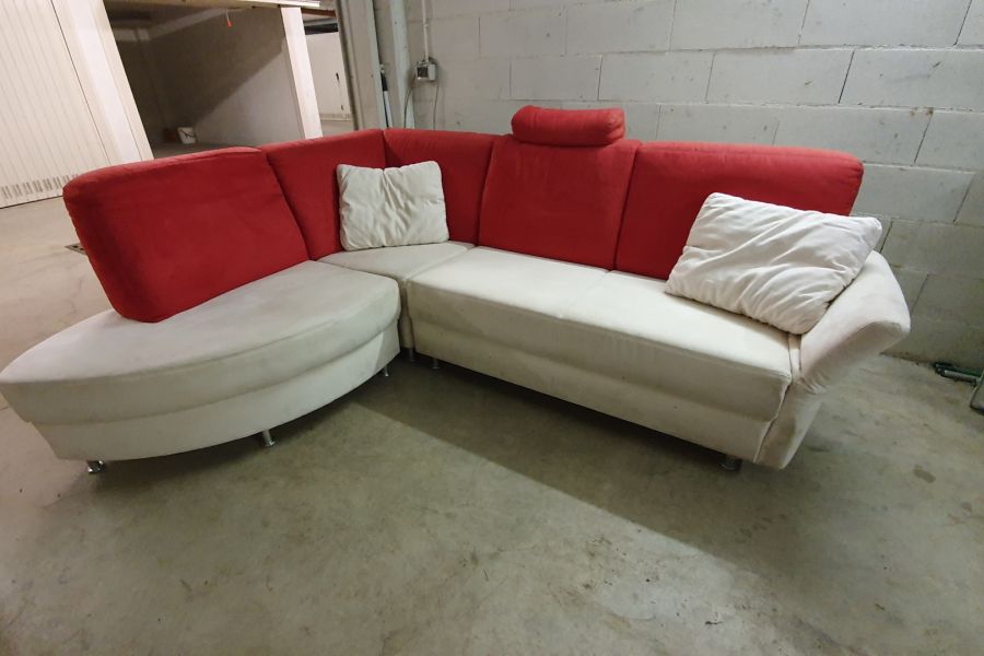 Ecksofa bestens erhalten. Farbe rot-beige - Bild 1