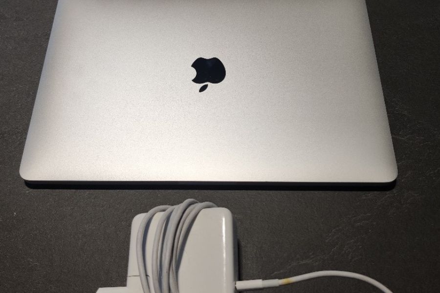 MacBook Pro (13 Zoll, 128 GB, 2017) - Bild 1