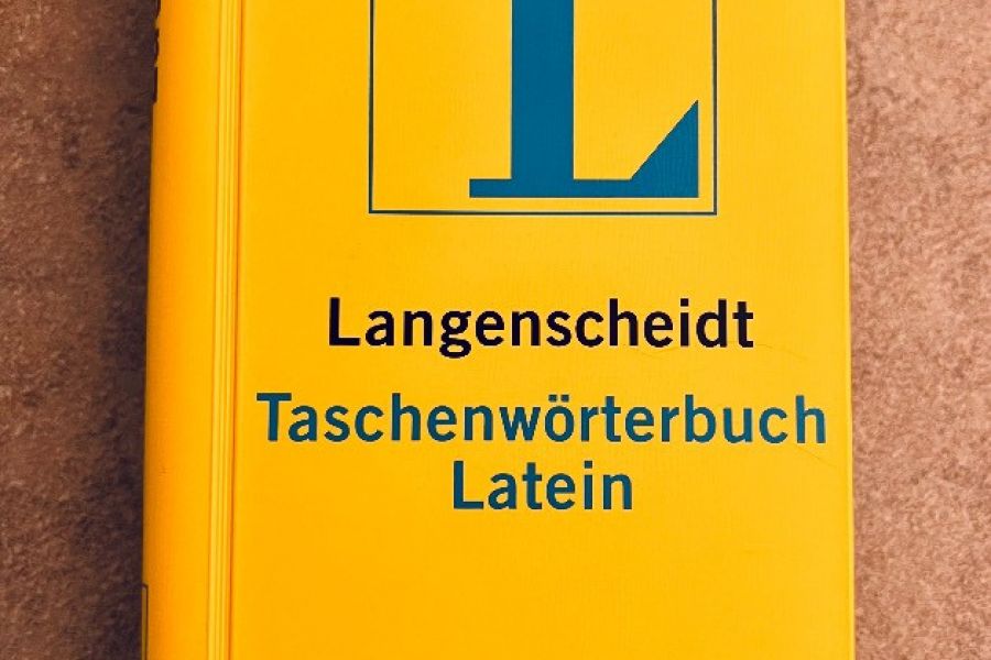 Wörterbuch LATEIN von Langenscheidt - Bild 1