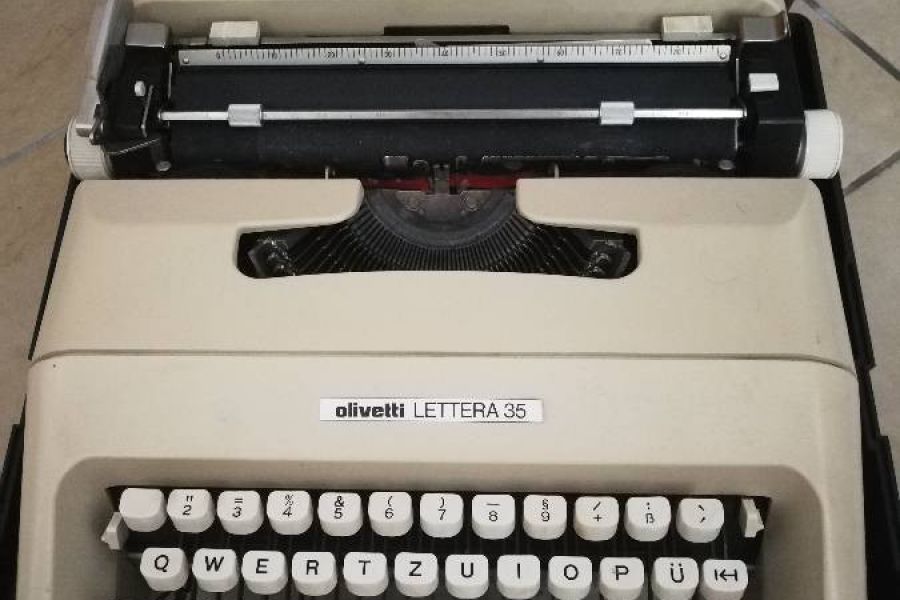 Schreibmaschine Olivetti Lettera 35 - Bild 1