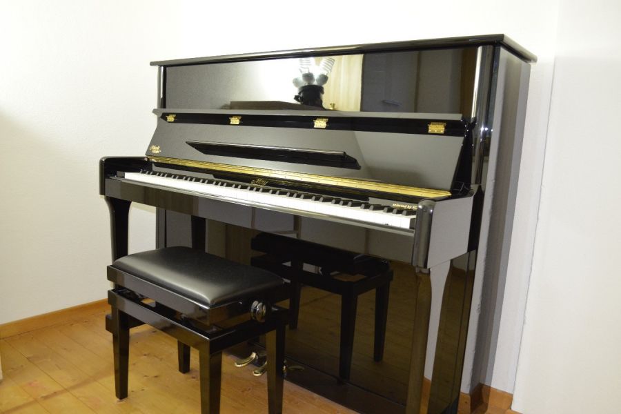 Klavier "Schimmel May M-121 Tradition" zu verkaufen - Bild 1