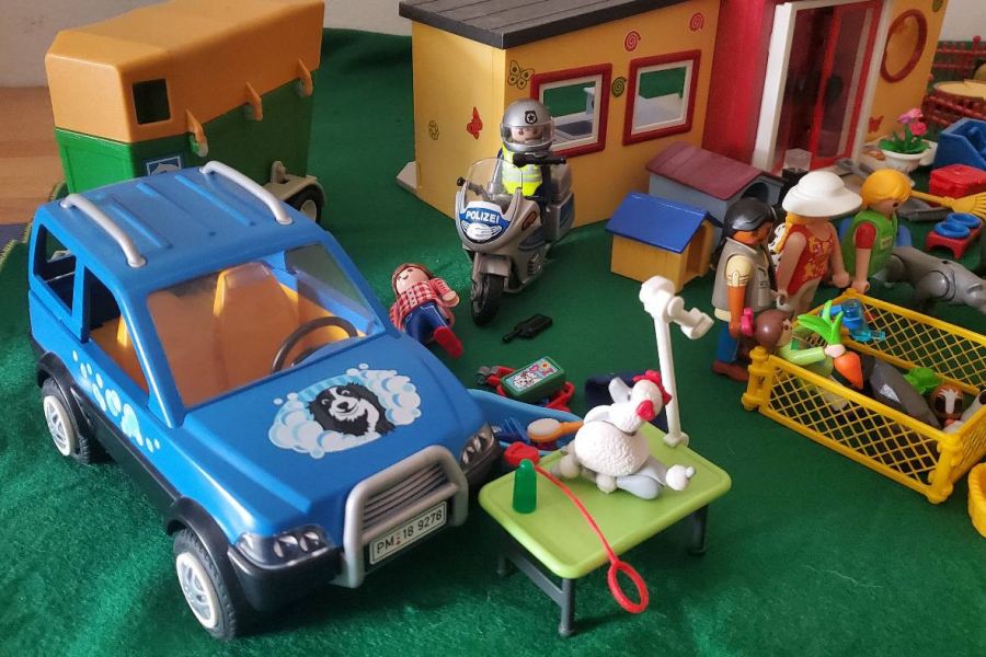 Playmobil Tierpension Hundesalon Tierarzt - Bild 1