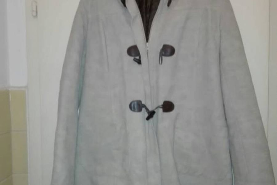 Beige Jacke im Montgomery Stil für Damen oder Herren - Bild 1