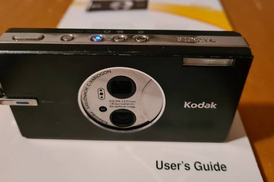 Kodak Easy Share V705 Dual Lens Digital Kamera - Bild 1