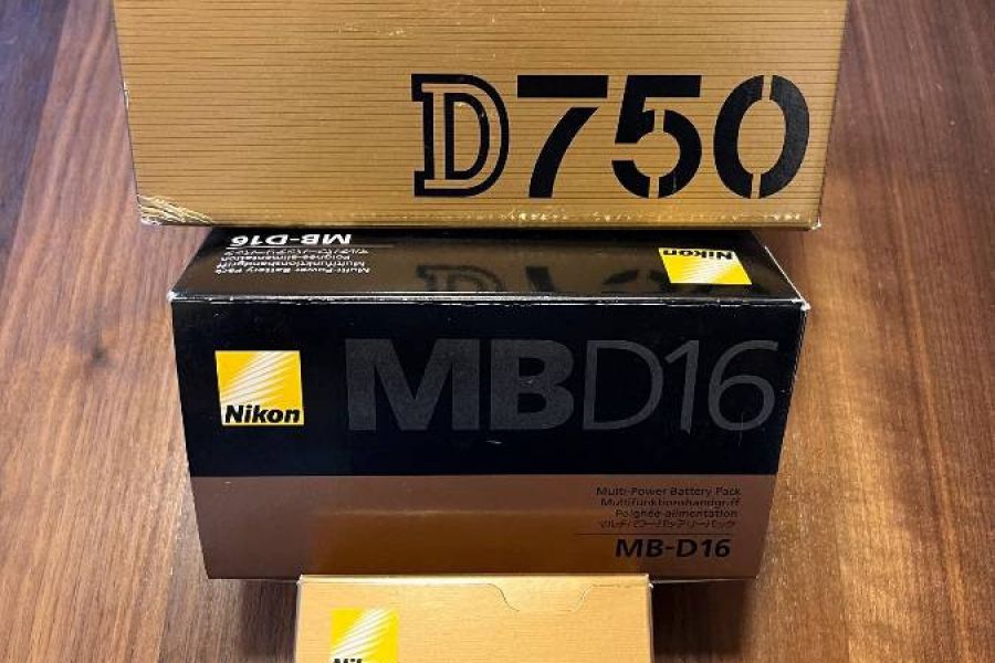 NIKON D 750 Professionelle Vollformatkamera + Batteriegriff + Objektiv - Bild 1